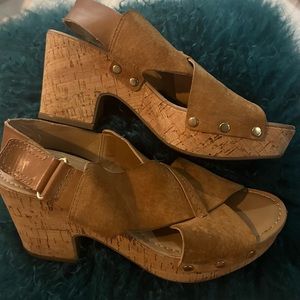 Cork heel clogs